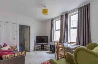 Monthermer Road, Cathays, Cardiff - Image 2